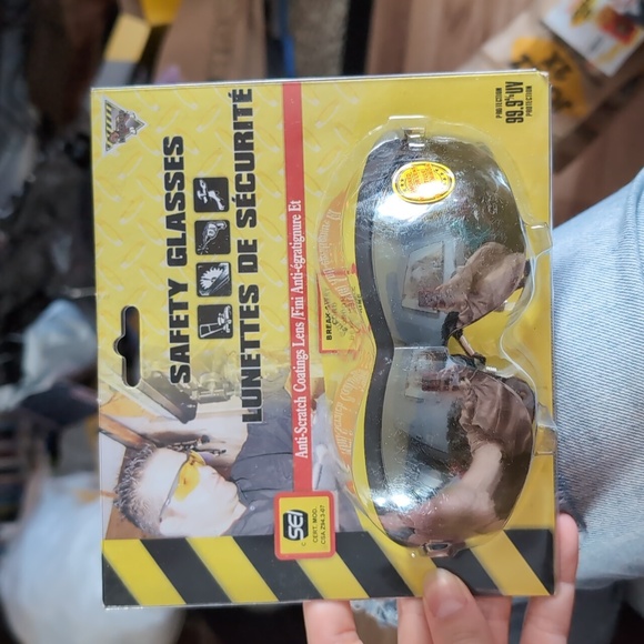 Workhorse safety glasses - Picture 1 of 3